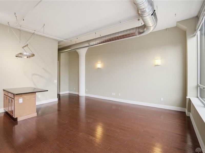 207 E Sixth, Unit 203, Dayton, OH 45402 Photo 24