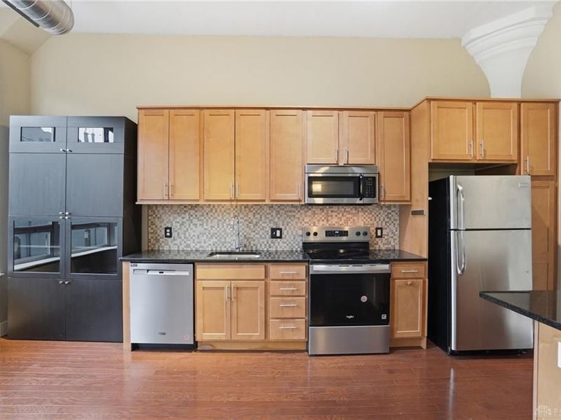 207 E Sixth, Unit 203, Dayton, OH 45402 Photo 25