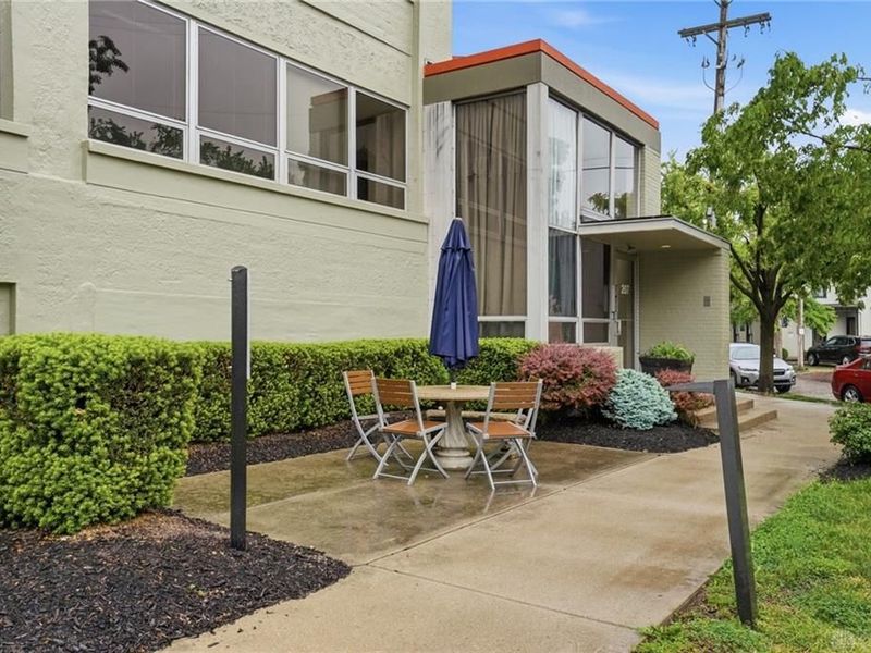 207 E Sixth, Unit 203, Dayton, OH 45402 Photo 4