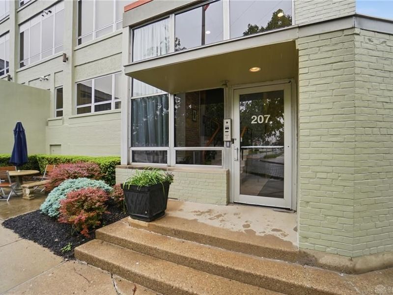 207 E Sixth, Unit 203, Dayton, OH 45402 Photo 8