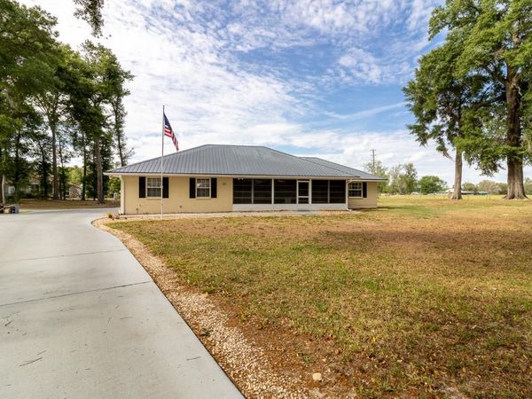 300 SW BRIGHTON COURT , FORT WHITE, FL 32038