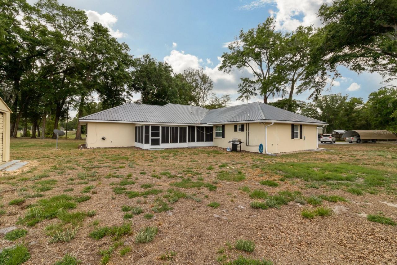 300 SW Brighton Court , Fort White, FL 32038 Photo