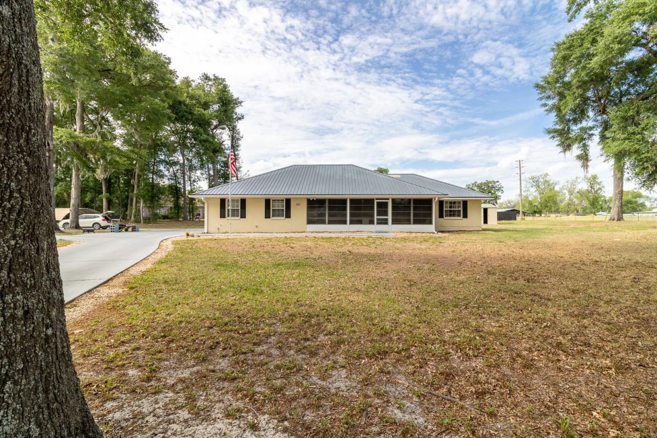 300 SW Brighton Court , Fort White, FL 32038 Photo