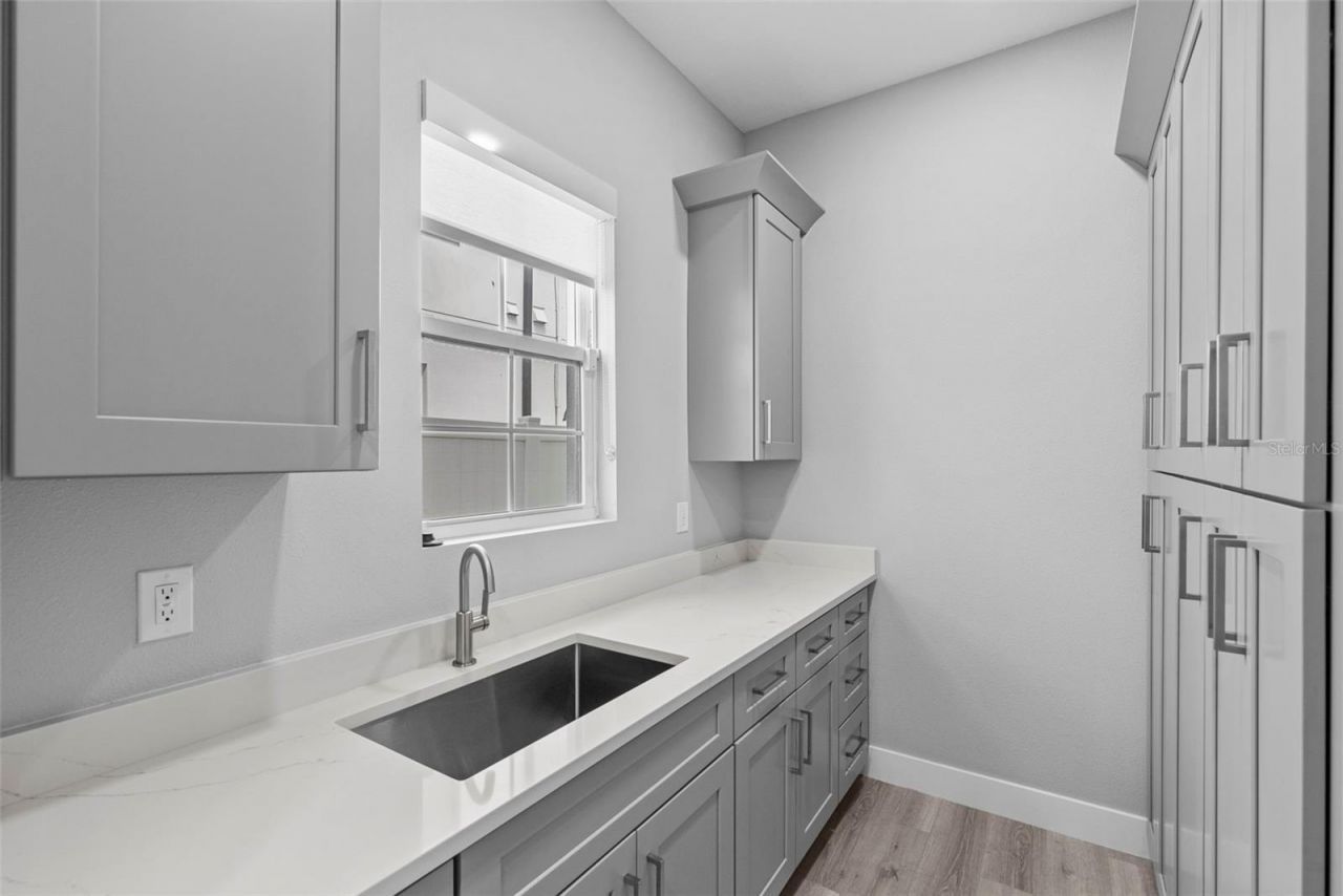 3202 W Arch Street, Tampa, FL 33607 Photo