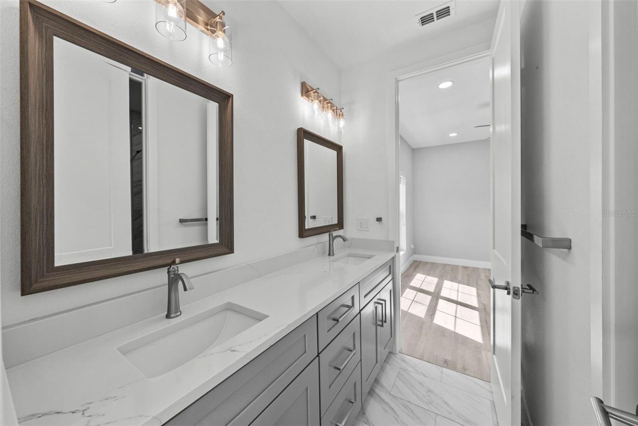 3202 W Arch Street, Tampa, FL 33607 Photo