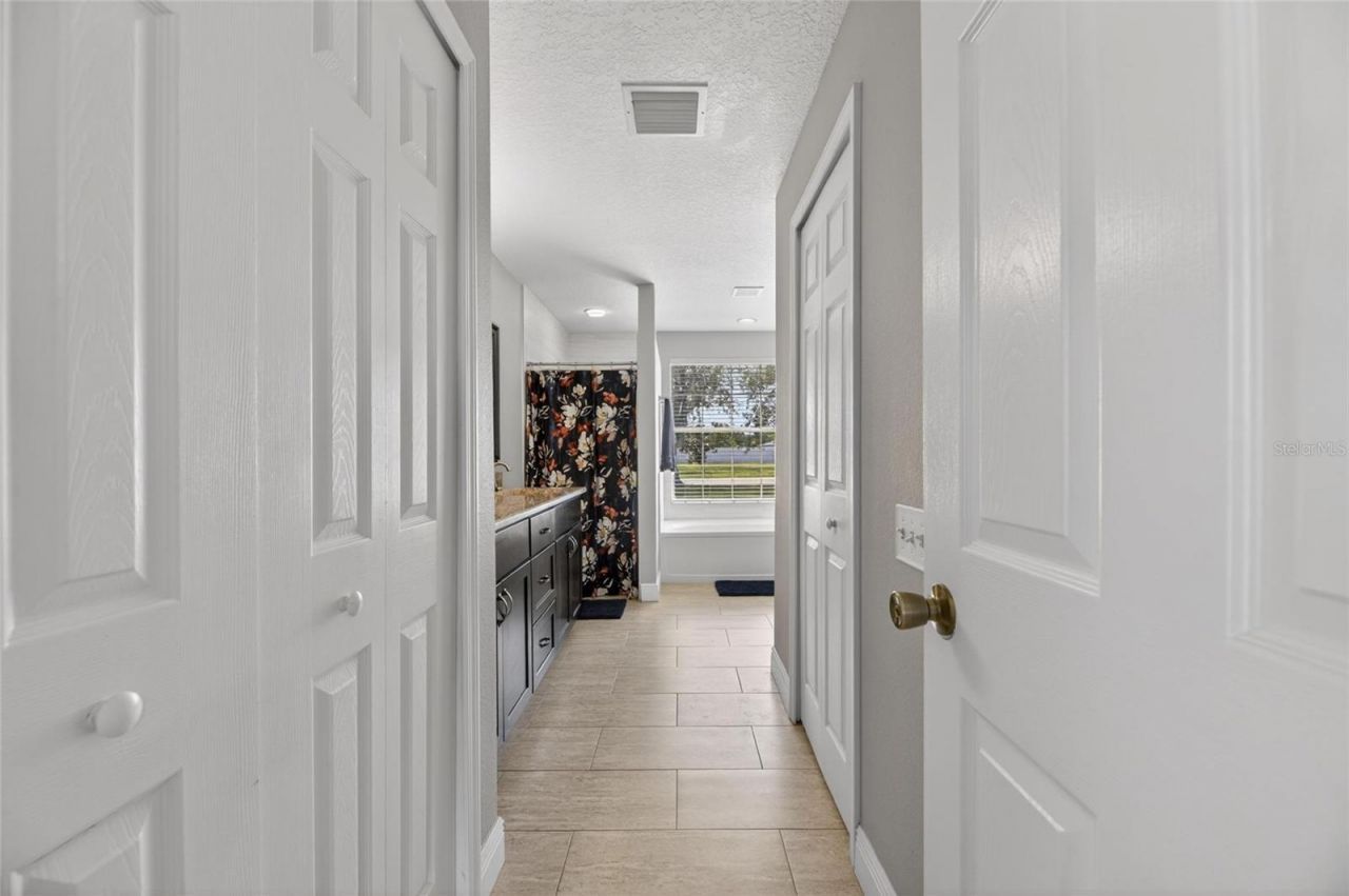 4409 Windmill Pointe Drive, Plant City, FL 33567 Photo