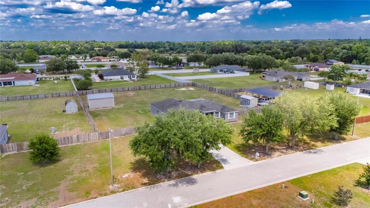 4409 Windmill Pointe Drive, Plant City, FL 33567 Photo