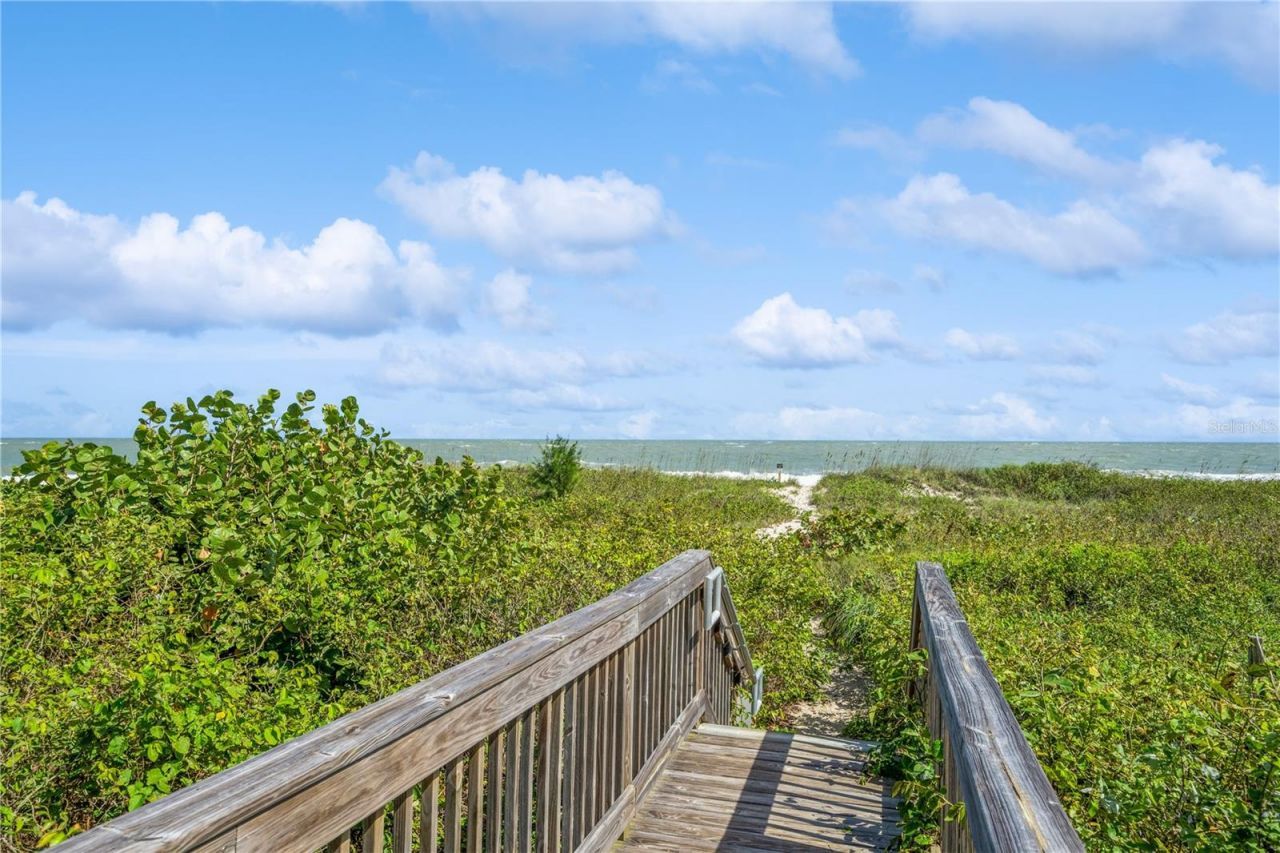 119 Ocean Estates Drive, Hutchinson Island, FL 34949 Photo