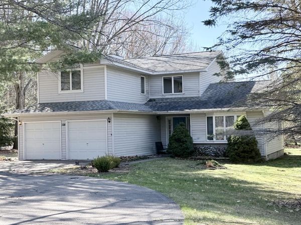 108 Carpenter Boulevard, Roscommon, MI 48653