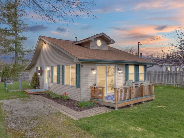 220 Oliver, Houghton Lake, MI 48629
