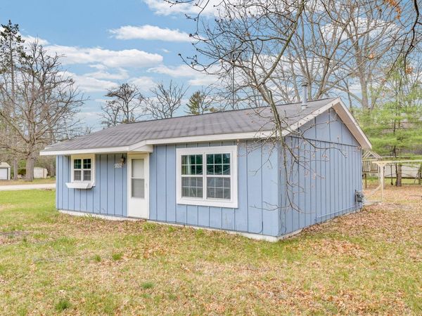 9757 N Cut Road, Roscommon, MI 48653