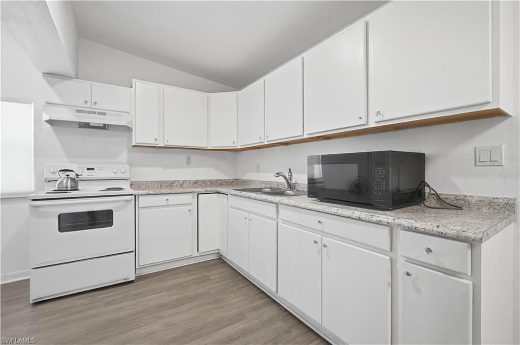 3026 2nd St , Fort Myers, FL 33916 Photo