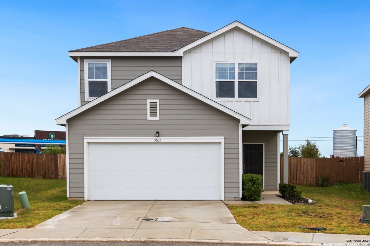5535 Rue Girard, Converse, TX 78109 Main Photo