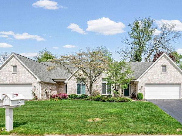 12 Callaway Green, Sylvania, OH 43560
