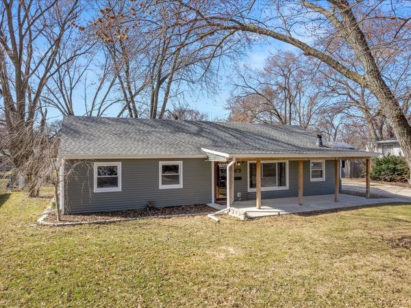 25 Seneca Drive , Montgomery, IL 60538