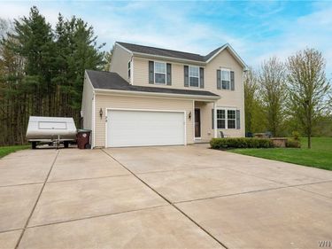 75 Hilltowne Drive, Orchard Park, NY 14127