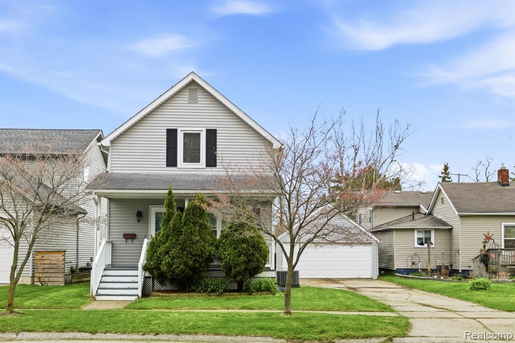 2708 Forest Street, Port Huron, MI 48060 Main Photo