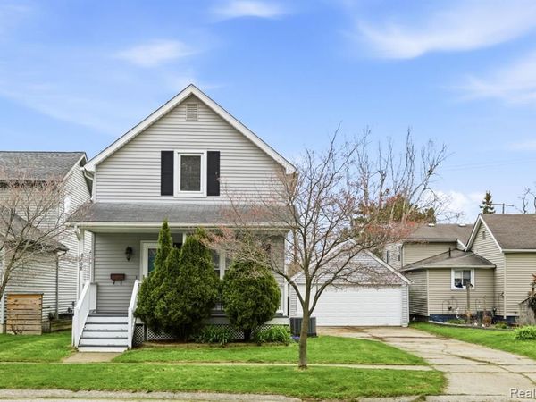 2708 Forest Street, Port Huron, MI 48060