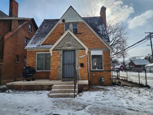 15000 Mayfield Street, Detroit, MI 48205