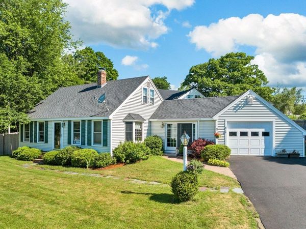 9 Old Lakeview Terrace, Wolfeboro, NH 03894
