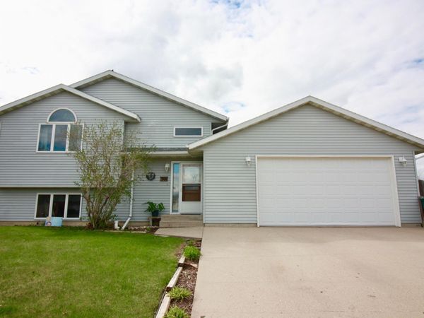 301 15th Street N, Breckenridge, MN 56520