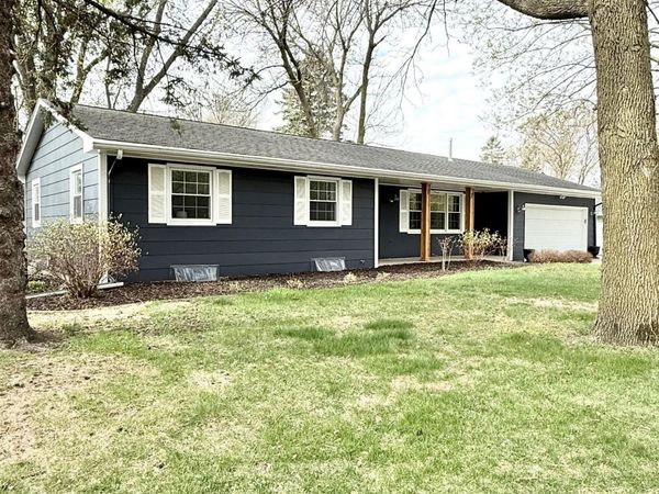 320 4th Street NE, Mayer, MN 55360