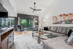 290 Tall Pines Way photo 4
