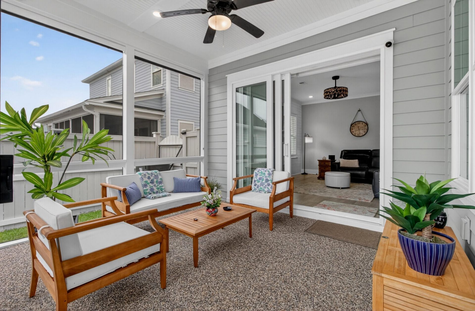 679 Blueway Avenue Photo 47
