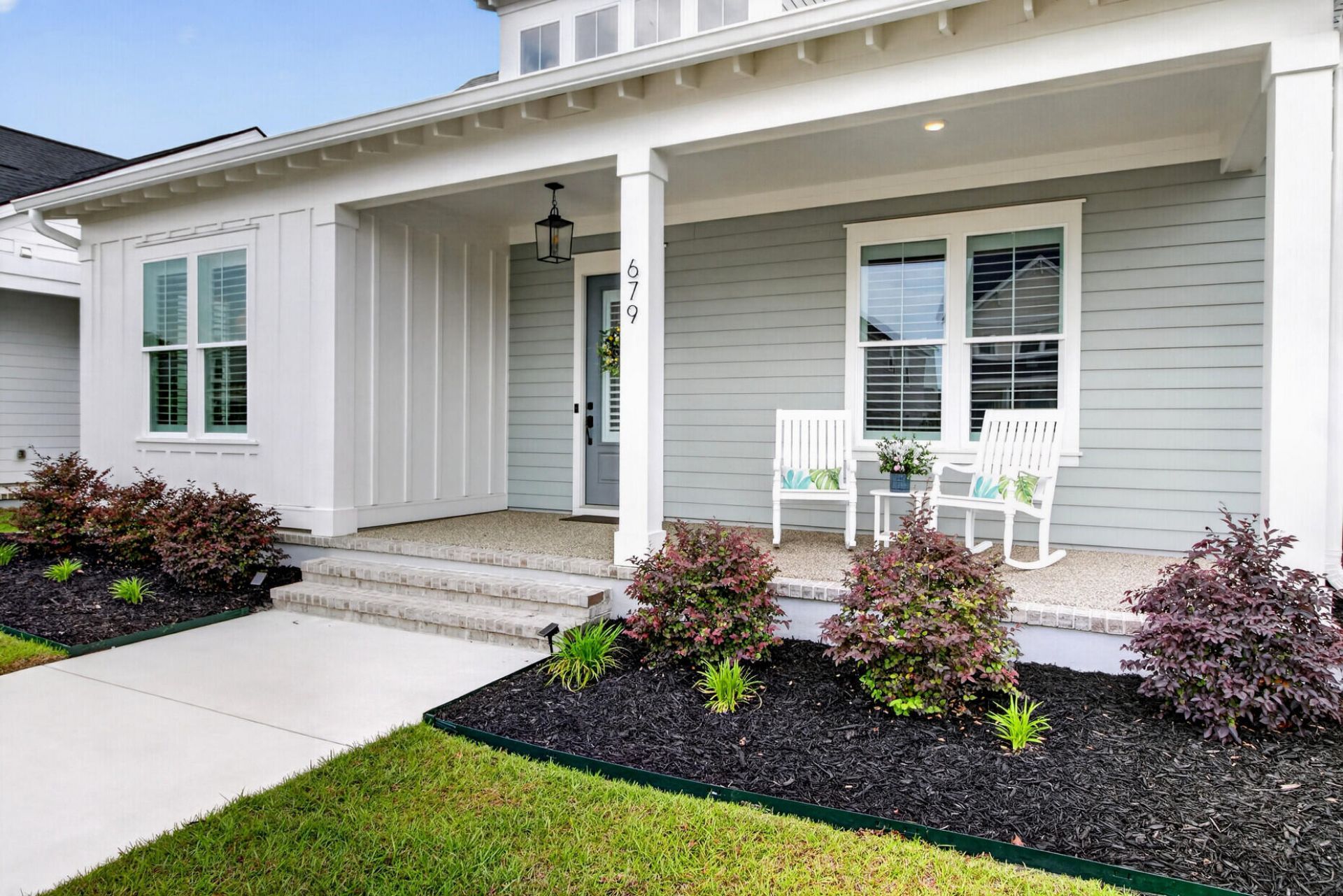 679 Blueway Avenue Photo 9