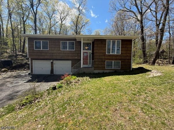 508 Terrace Dr, Vernon, NJ 07422