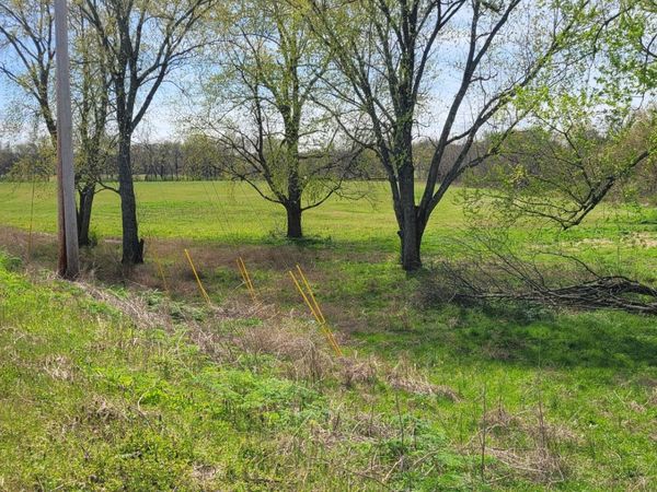 1 Snell Rd , Shelbyville, TN 37160