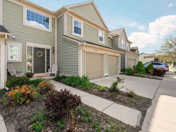 584 Liberty Pointe Drive, Ann Arbor, MI 48103