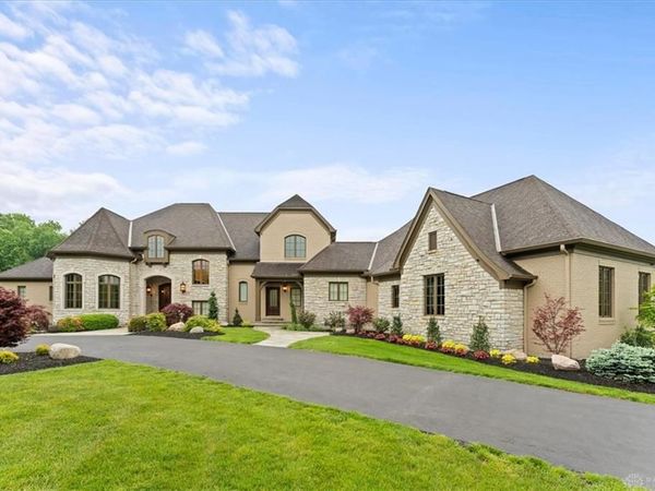 9020 Whisperinghill Drive, IndianHill, OH 45242