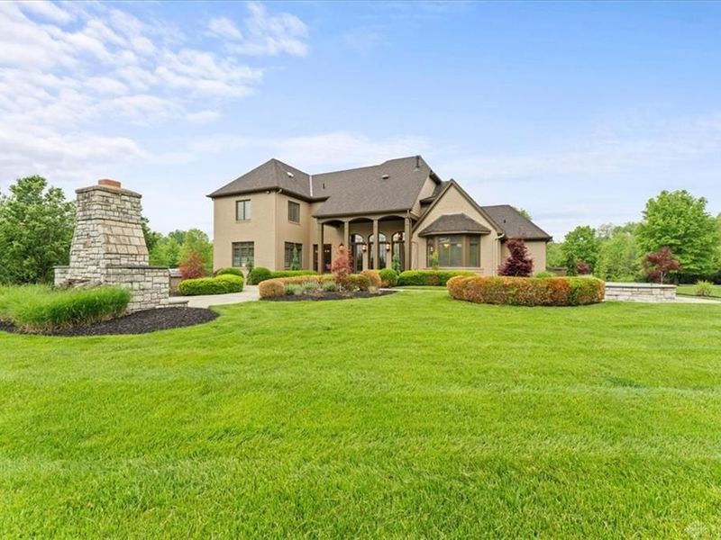 9020 Whisperinghill Drive, Indian Hill, OH 45242 Photo 89