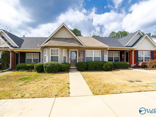 1211 SW Autumn Lane, Hartselle, AL 35640