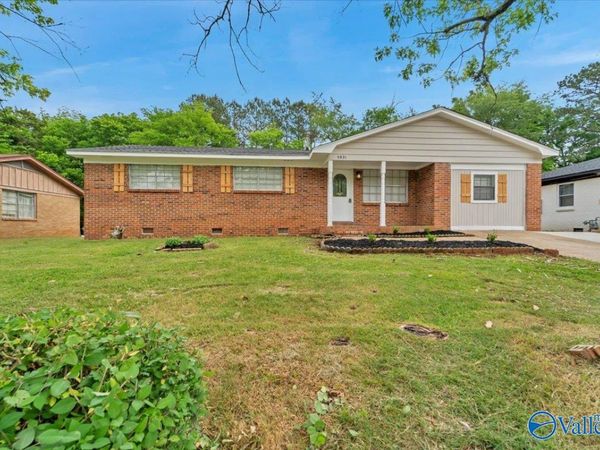 5021 Paden Drive NW, Huntsville, AL 35810