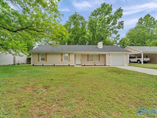 15114 Balsam Drive SE, Huntsville, AL 35803