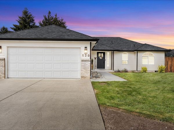 520 Fir St, Lyons, OR 97358