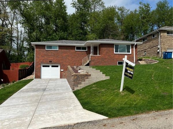 526 Foltz Dr, Verona, PA 15147