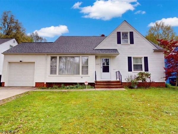1339 Haverston Road , Lyndhurst, OH 44124