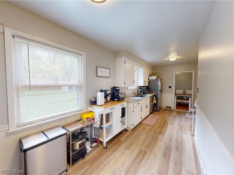 1339 Haverston Road, Lyndhurst, OH 44124 Photo 9