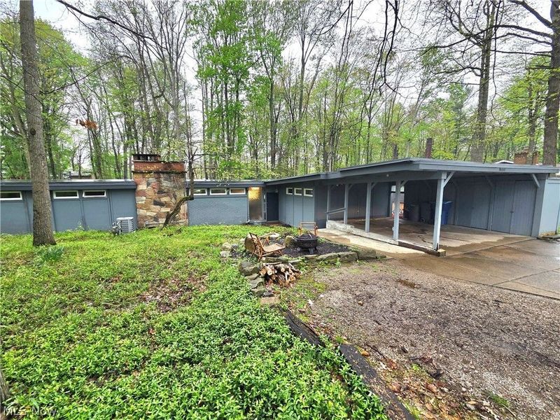 7700 Webster Road, Middleburg Heights, OH 44130 Photo 1