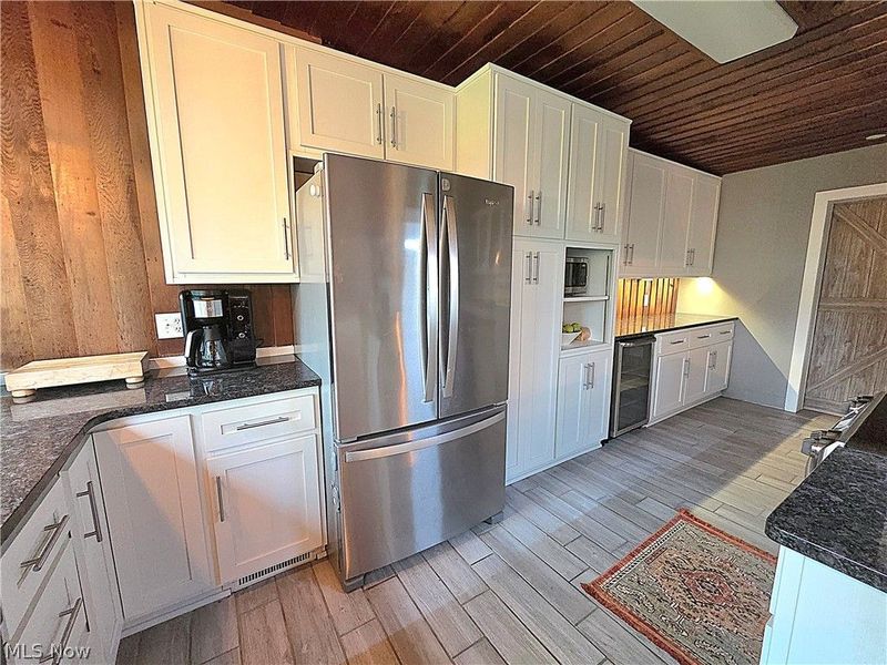 7700 Webster Road, Middleburg Heights, OH 44130 Photo 18