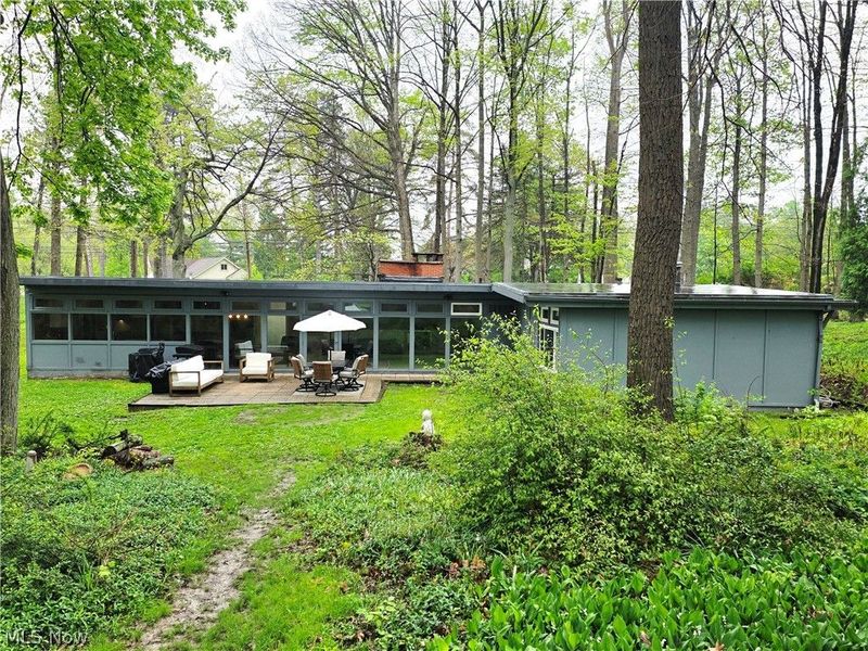 7700 Webster Road, Middleburg Heights, OH 44130 Photo 2