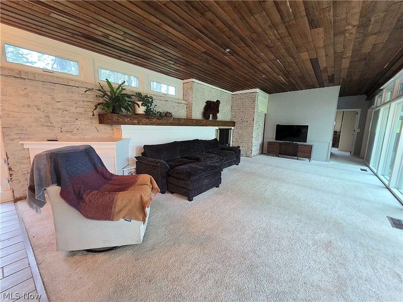 7700 Webster Road, Middleburg Heights, OH 44130 Photo 21
