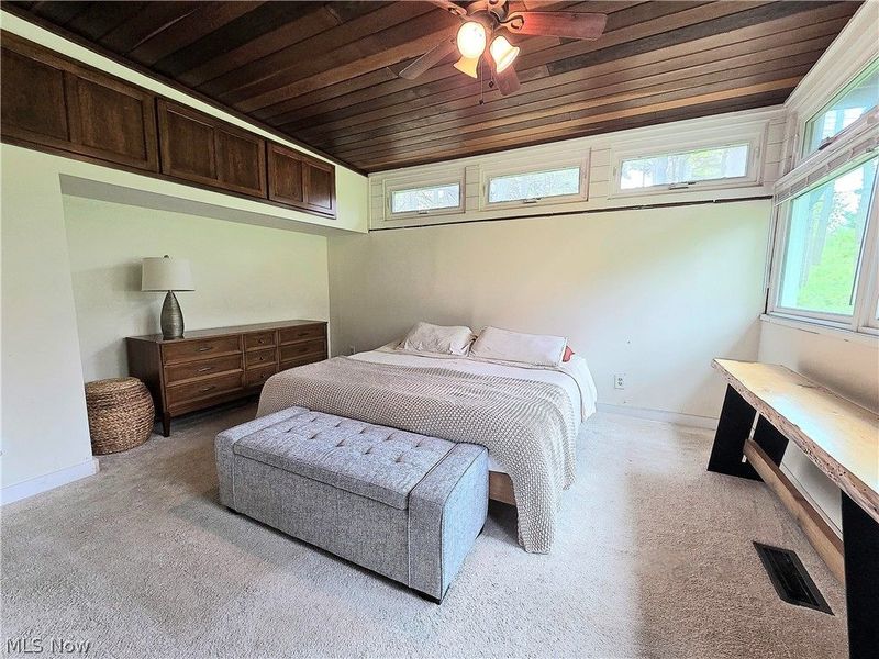 7700 Webster Road, Middleburg Heights, OH 44130 Photo 28
