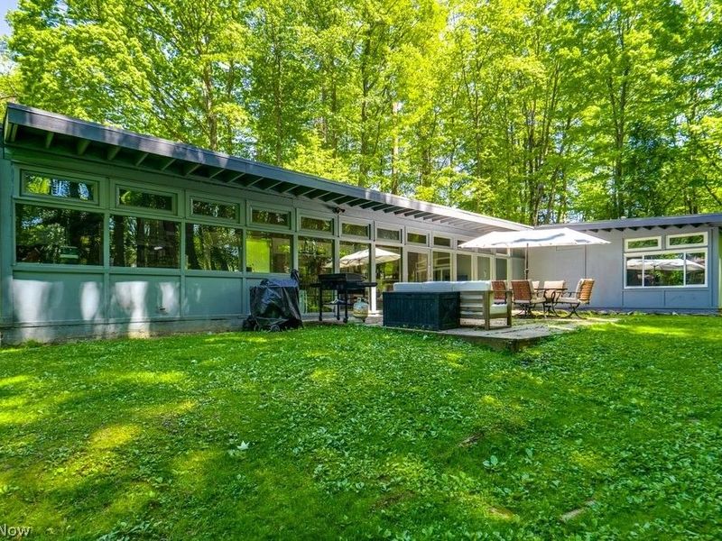 7700 Webster Road, Middleburg Heights, OH 44130 Photo 38
