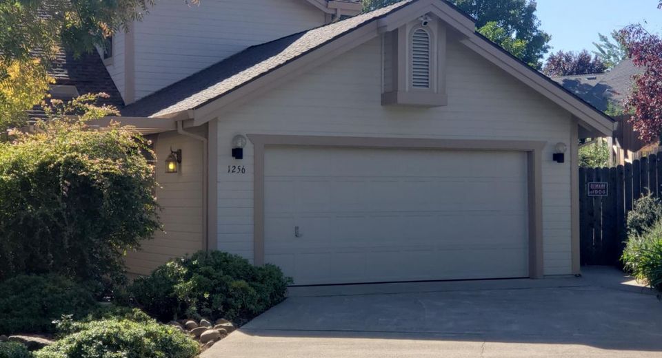 1256 Saddle Ct, Auburn, CA 95603 Photo
