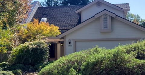 1256 Saddle Ct, Auburn, CA 95603 Photo