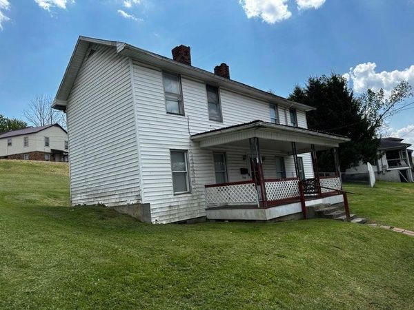 1014 Webster Rd, SUMMERSVILLE, WV 26651